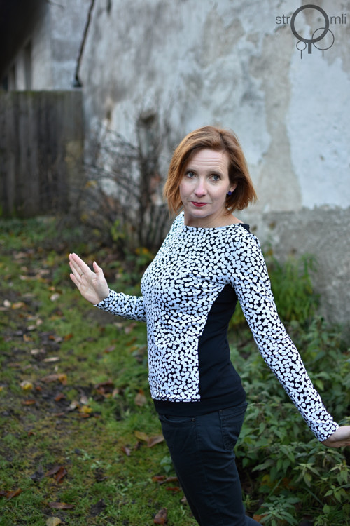 Černé srdíčkové, vel. XXL — foto 1