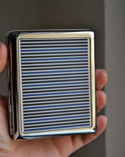 Proužkatá tabatěrka — foto 1