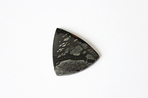 Jaspis - kabošon - 30x33 mm — foto 1