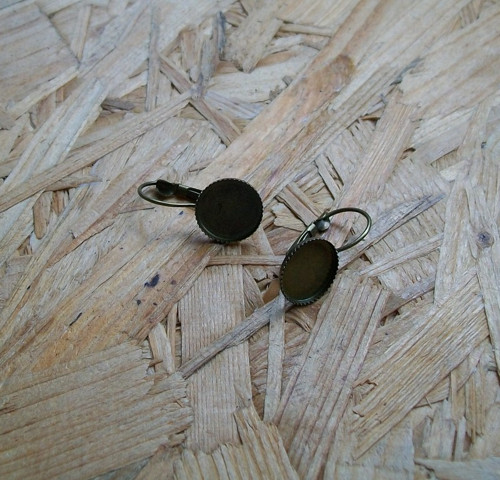 BRONZOVÉ NÁUŠNICE S LŮŽKEM 14 mm - 1 pár