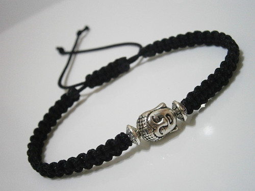 Černý náramek s Buddhou (macramé) - Unisex — foto 1