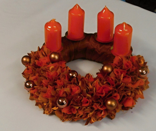 Adventní věnec oranžovo měděný