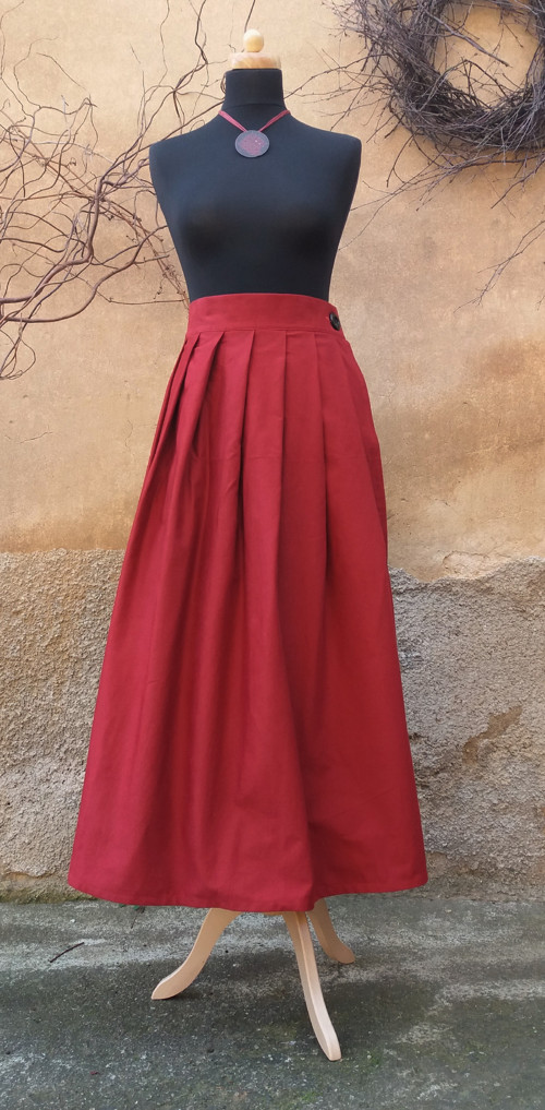Červená Zimní Sukně — foto 1