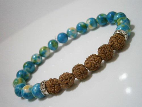 "Rudraksha/Jadeit" - minerálový náramek