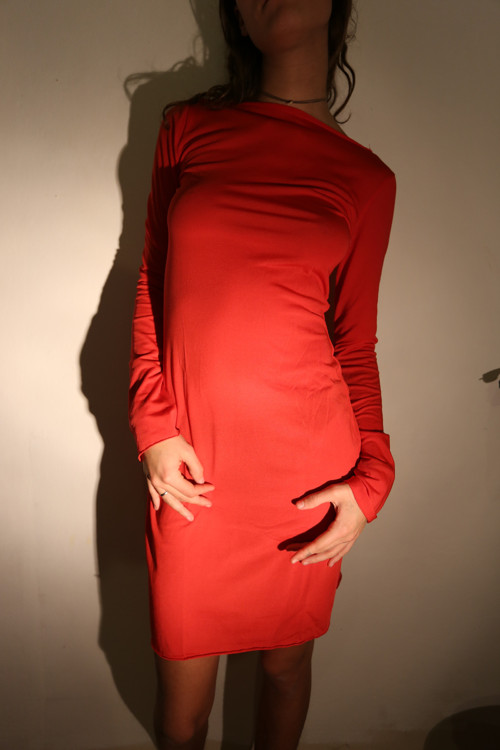 Pohodlné krásné šaty — foto 1