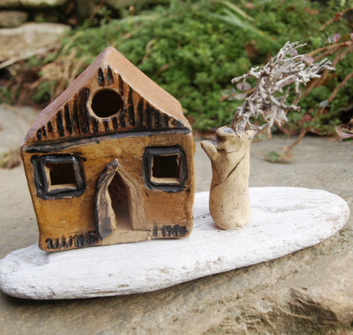 Small lonely house — foto 1