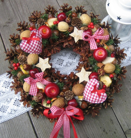 Adventní věneček se srdíčky - rezervace — foto 1