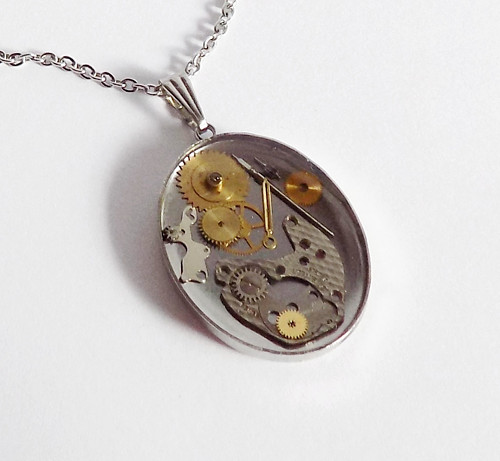 Steampunk náhrdelník z chirurgické oceli
