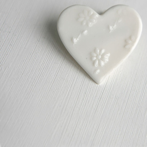 Ze srdce... (porcelán. brož) — foto 1