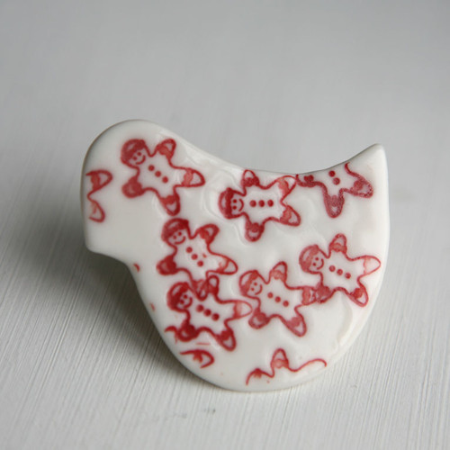Porcelánče... voní (porcelánová brož) — foto 1