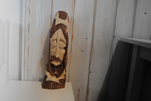 Kubistik Jesus Christ, Vyřezávaná soška do dřeva