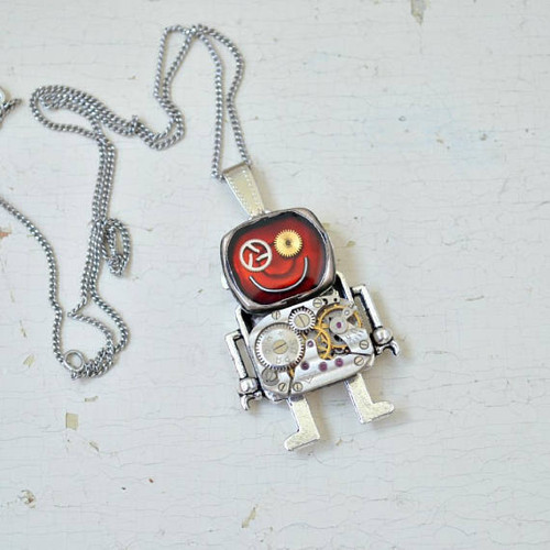 Robot s úsměvem..., Steampunkový přívěsek