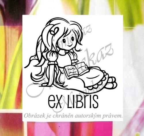 Holčička s knihou ex libris 7 a). Razítko.