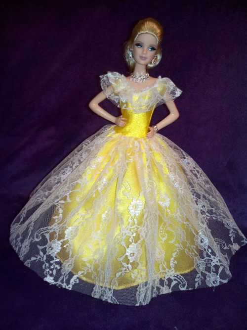 Šaty pro Barbie — foto 1