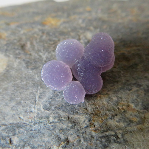 Třpytivý Grape Chalcedon Indonésie č.01 — foto 1