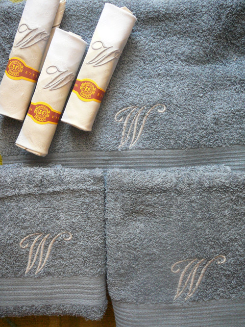 Vyšité monogramy — foto 1