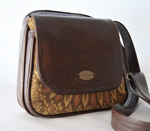 Crossbody - Decentní Móda — foto 1