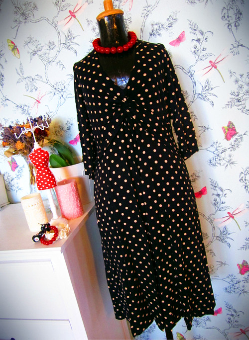 Šaty black&cream dots — foto 1
