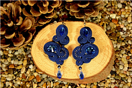Sutaškové náušnice Blue — foto 1
