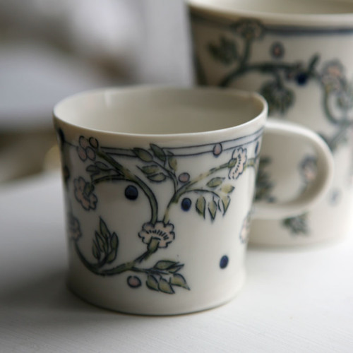 Šípkový menší (porcelán) — foto 1