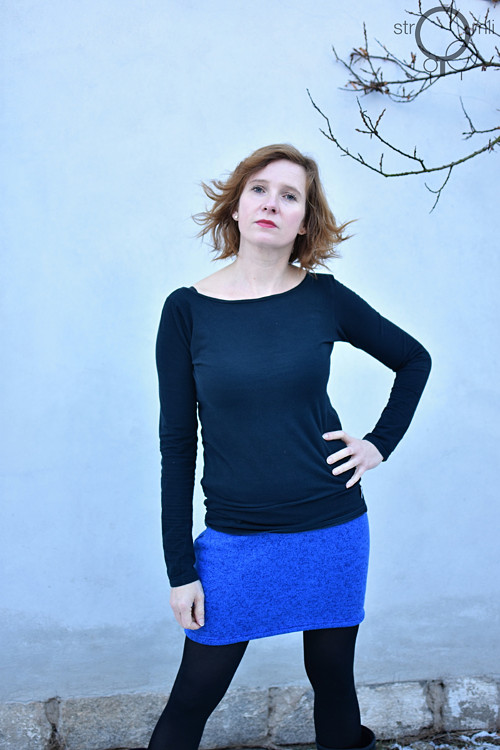 Zimní sukénka modrá, vel. S — foto 1