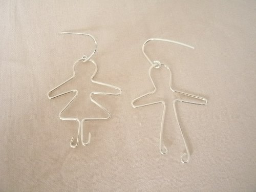 Chlapeček a holčička jdou ruku v ruce :-) — foto 1