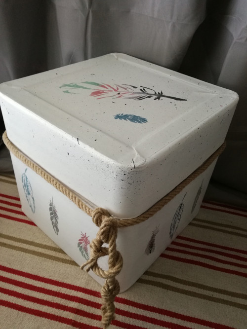 Taburet/velká krabice — foto 1