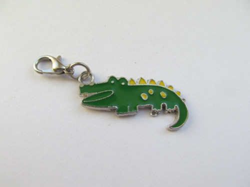 Přívěsek - krokodýl - 30 x 11 mm — foto 1