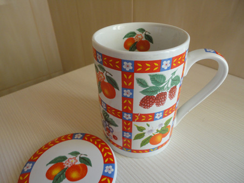 Hrneček s pokličkou