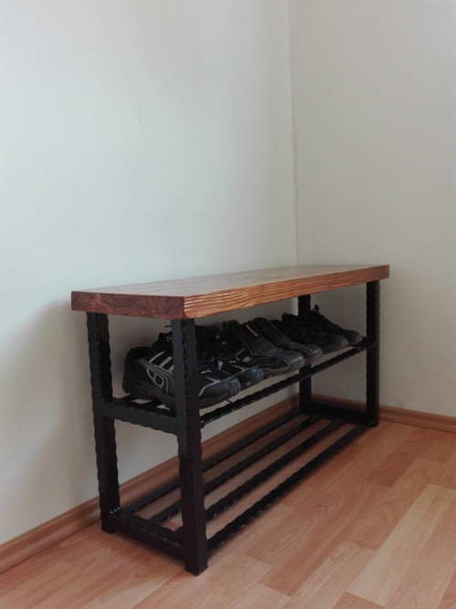 Kovová lavice, botník, kovový regál (délka 120 cm)