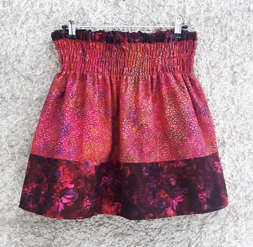 Sukýnka bali batik - červená — foto 1