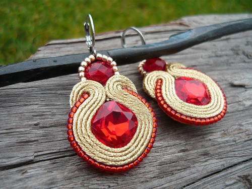 Soutache náušnice Gold & Red — foto 1