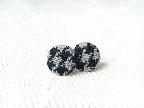 Winter pepito earrings (grey/black)