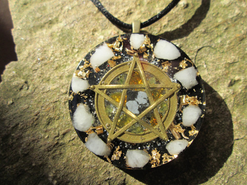 Orgonit ,, Magické síly " obsidián, olivín, jantar — foto 1