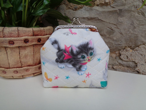 Koťátko a puntíky :o) — foto 1