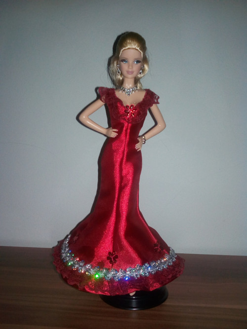 Šaty pro Barbie — foto 1