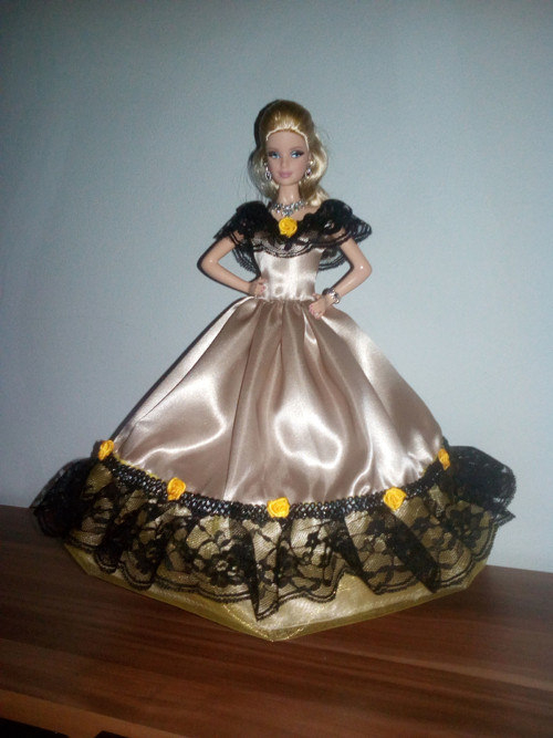 Sleva - Šaty pro Barbie — foto 1