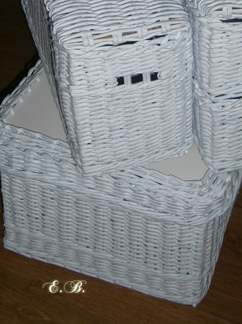 Souprava bílých košíčků — foto 1
