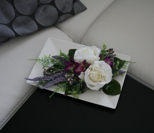 Keramický tác s růžemi a orchidejemi — foto 1