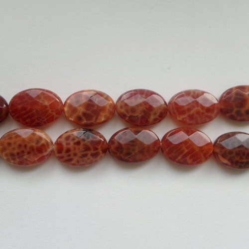 Achát 52 korálky 18 x 13 x 5 mm, 1 kus