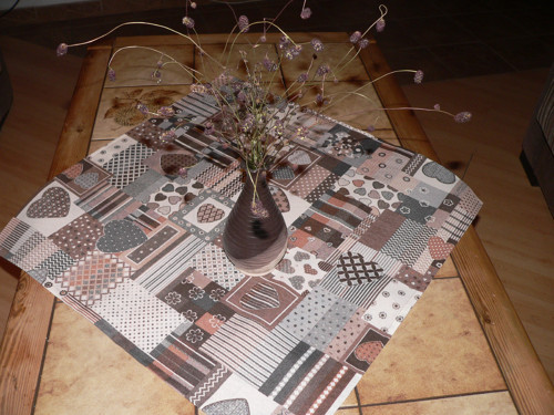 Hnědý patchwork 45x45 — foto 1