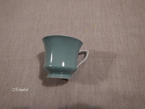 Porcelánový hrníček — foto 1