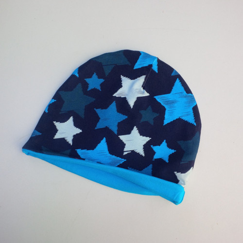 Čepice podšitá - HVĚZDY — foto 1