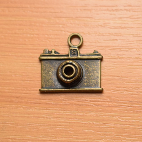 Fotoaparát - starobronz - 19 x 28mm — foto 1