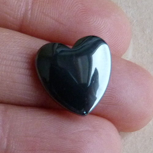 Hematit srdíčko - 1,5 cm — foto 1
