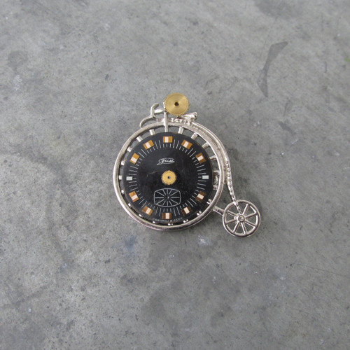Staré KOLO, brož s černým ciferníkem,steampunk — foto 1