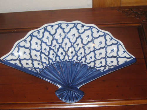 Porcelánová miska jako vějíř — foto 1