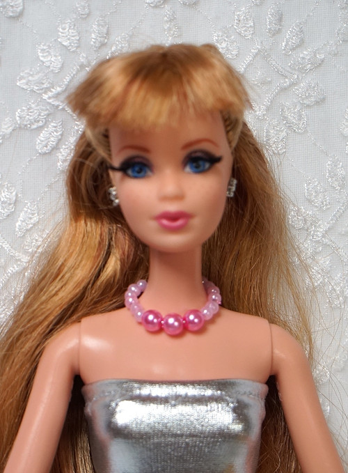 Šperk pro Barbie s perličkami — foto 1