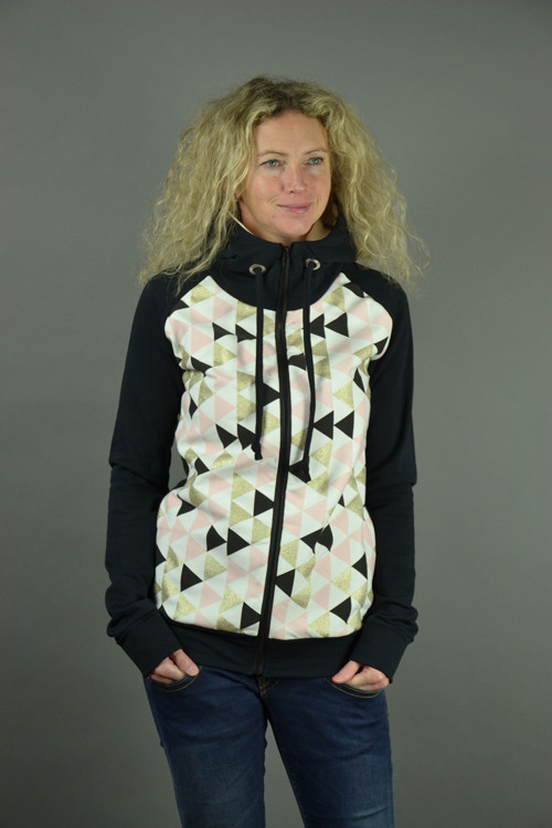 Černá mikina — foto 1