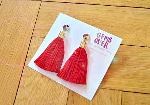 Výprodej Náušnice Gold Rainbow Red Tassel — foto 1